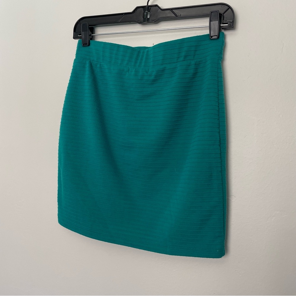 ELEMENT Mini Skirt - Picture 11 of 14